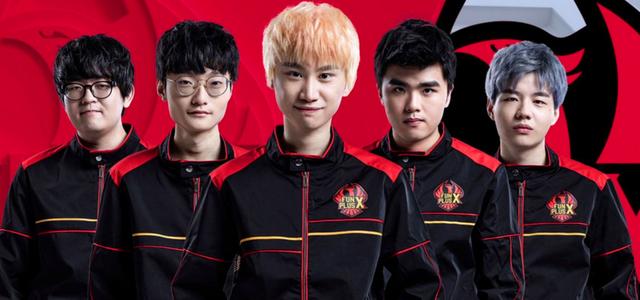 手的对决中 手的对决中