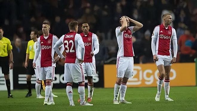 引发蝴蝶效 引发蝴蝶效